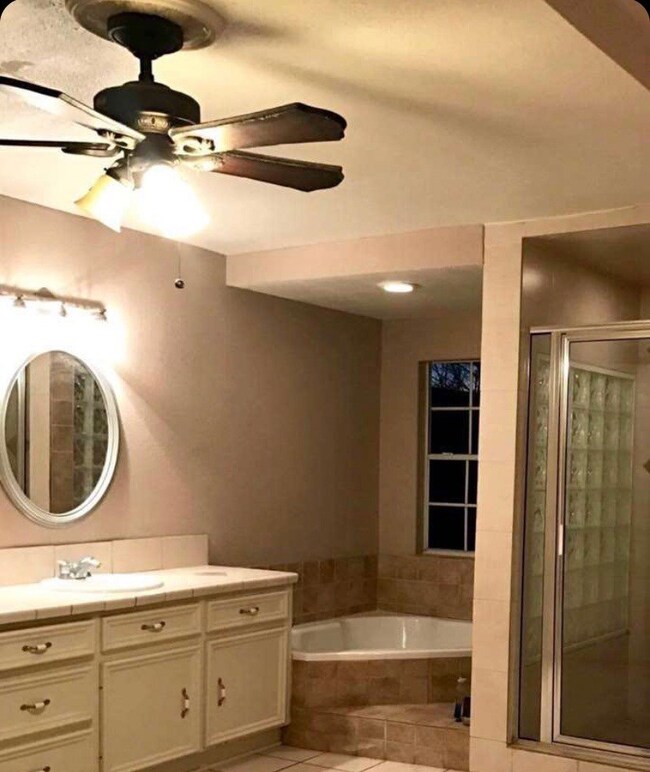 939 Dellbrook Dr, Houston, TX 77038 - photo 3