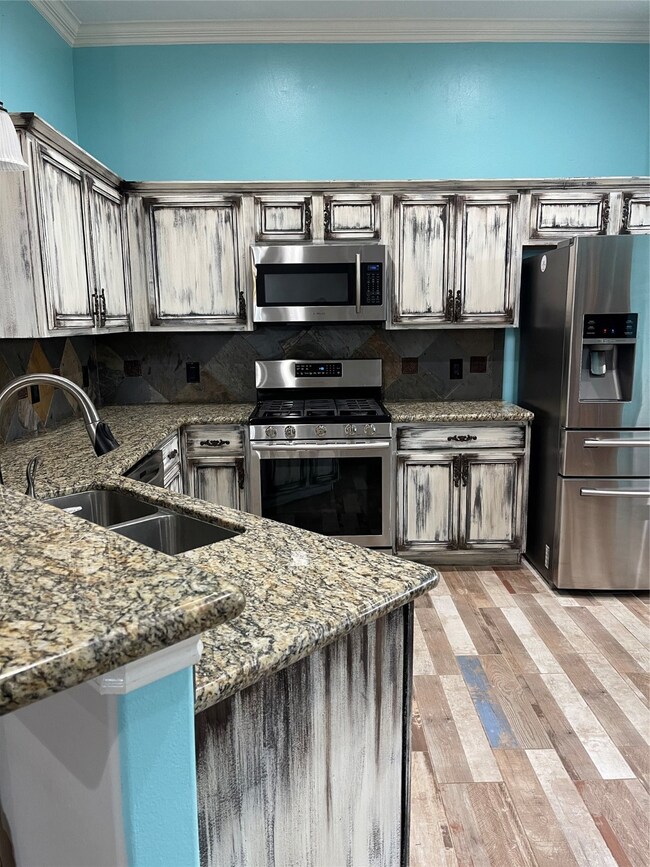 4209 Tawakon Dr, Pearland, TX 77584 - photo 4