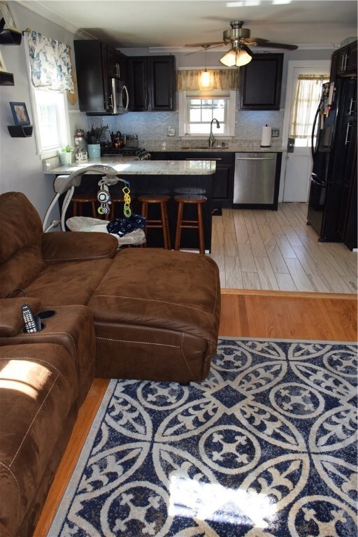 83 Magnolia St, Cranston, RI 02910 - photo 5