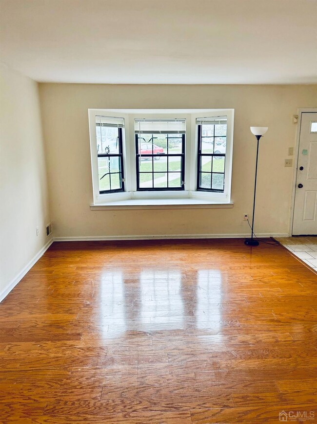 2303 Deerfield Dr unit 3, Edison, NJ 08820 - photo 3