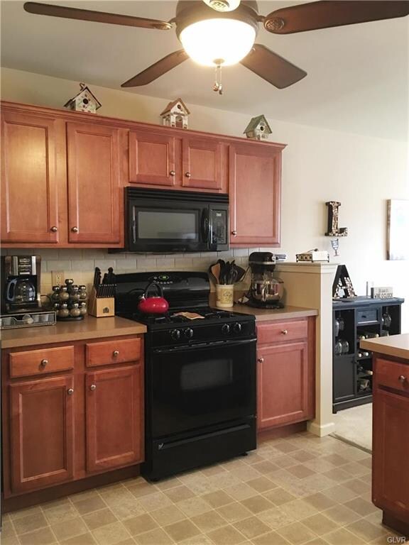 6949 Hunt Dr, Macungie, PA 18062 - photo 3