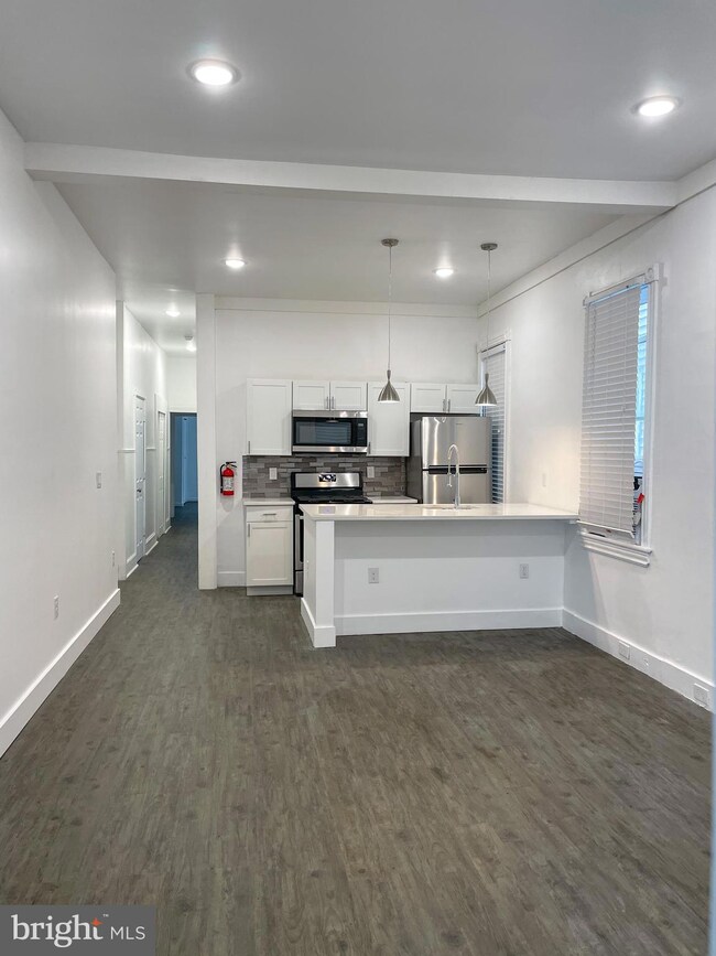 325 N Burlington St unit 1, Gloucester City, NJ 08030 - photo 2