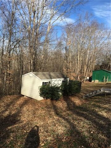 127 Apple Valley Ln, Statesville, NC 28677 - photo 3