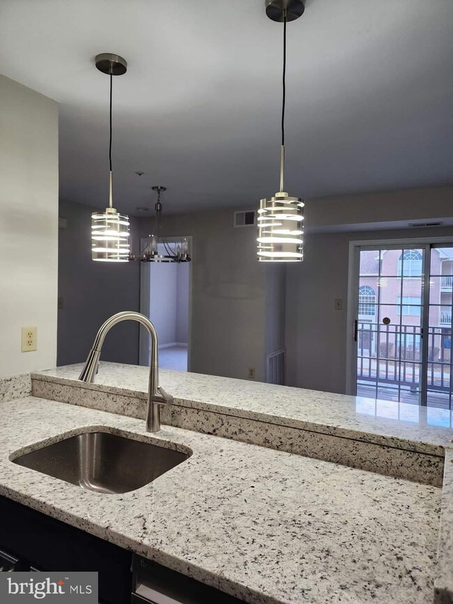 9709 Lake Pointe Ct unit 201, Upper Marlboro, MD 20774 - photo 2