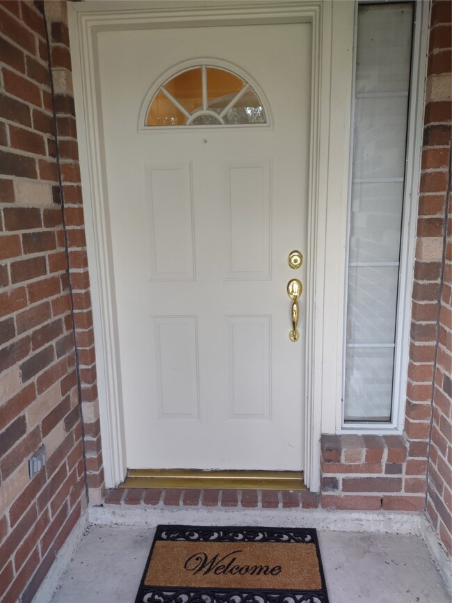 5310 Balmorhea Dr, Pearland, TX 77584 - photo 3