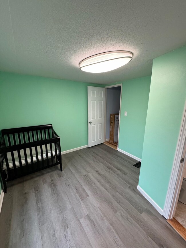 3 Spruce St, Ashland, NH 03217 - photo 7