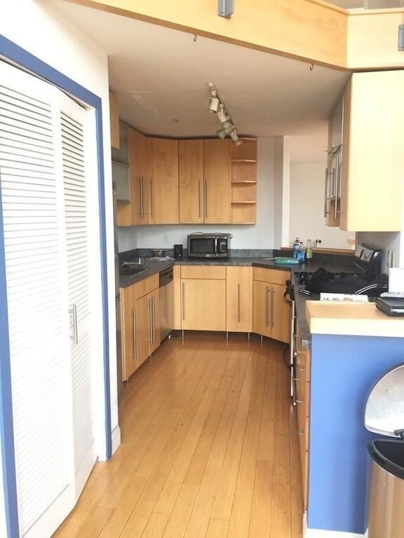143 Cross St unit 3, Somerville, MA 02145 - photo 3