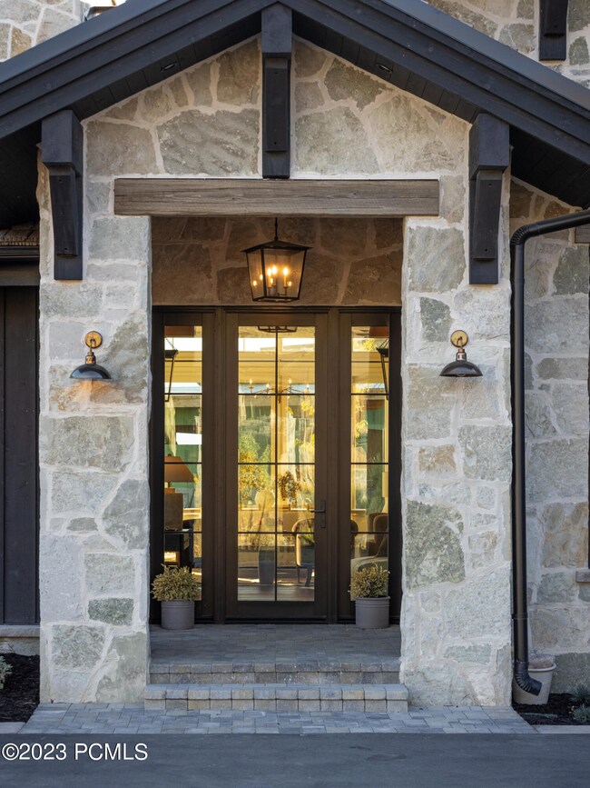 2031-e-chimney-rock-mls-49