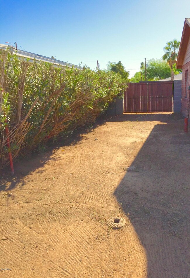 2018 N 29th St, Phoenix, AZ 85008 - photo 5