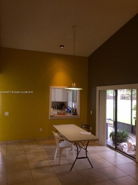 5215 SW 152nd Ct, Miami, FL 33185 - photo 4