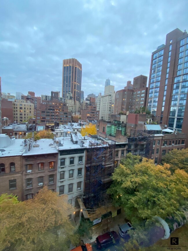 117 E 37th St unit 10C, New York, NY 10016 - photo 2