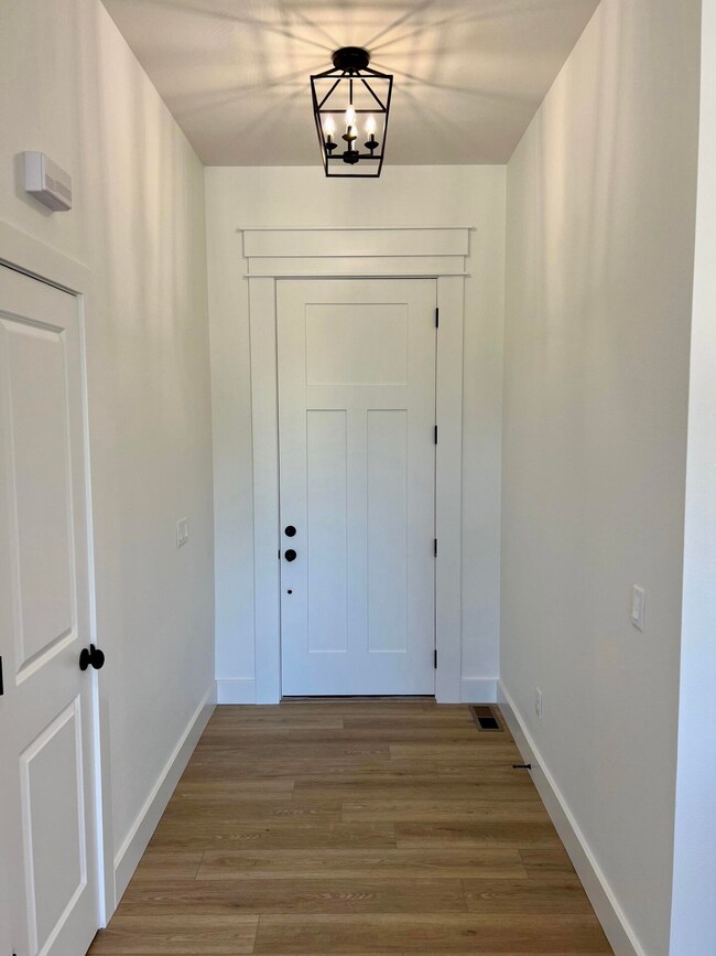 669 W Arbor Glenn Dr, Nixa, MO 65714 - photo 4