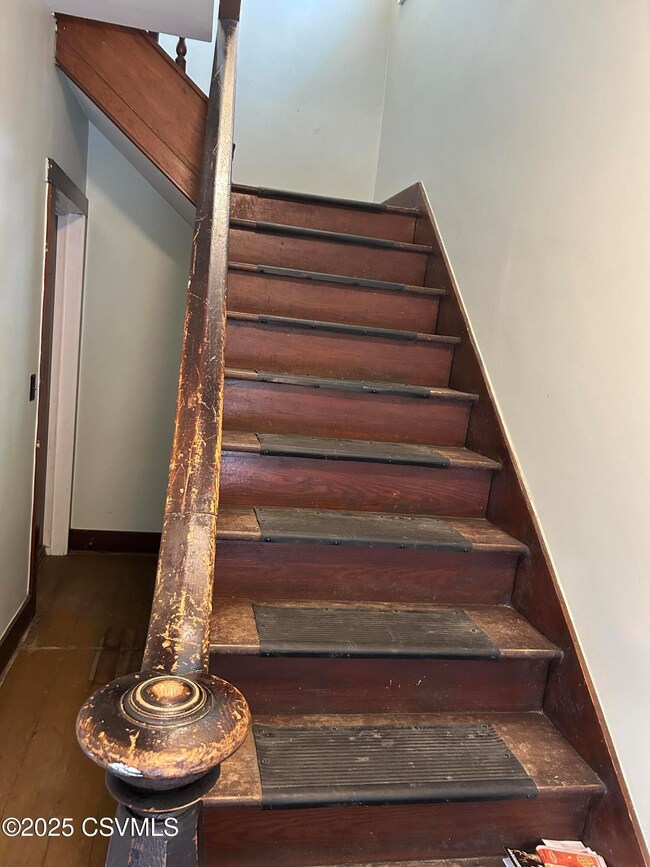 207 S 4th St unit 209, Sunbury, PA 17801 - photo 3