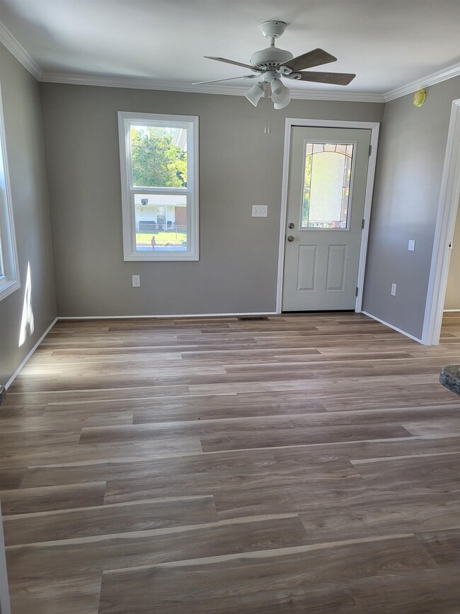 446 Meredith St, High Point, NC 27260 - photo 5