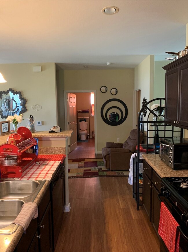 8207 Avert Ct, Houston, TX 77088 - photo 7