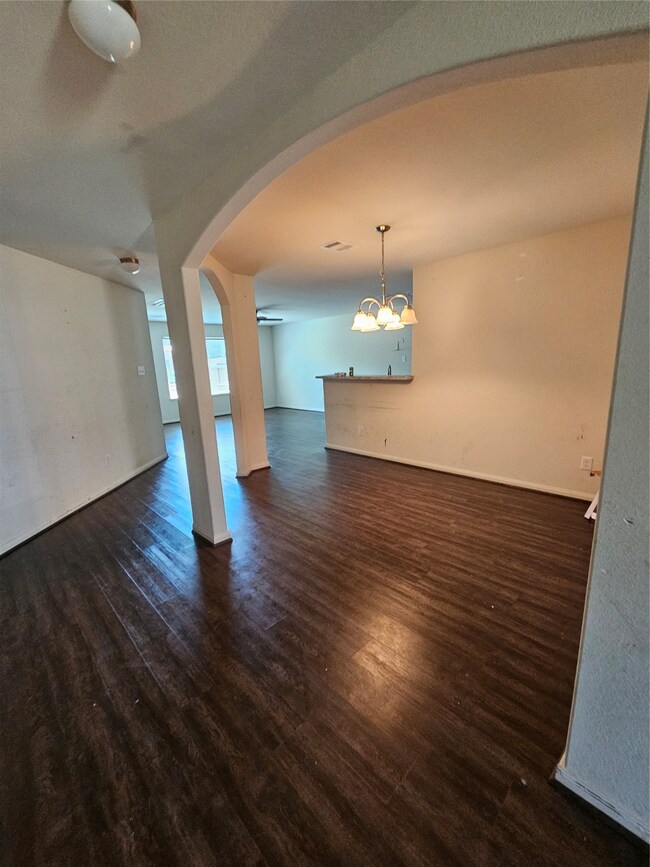 Dining area to family room
