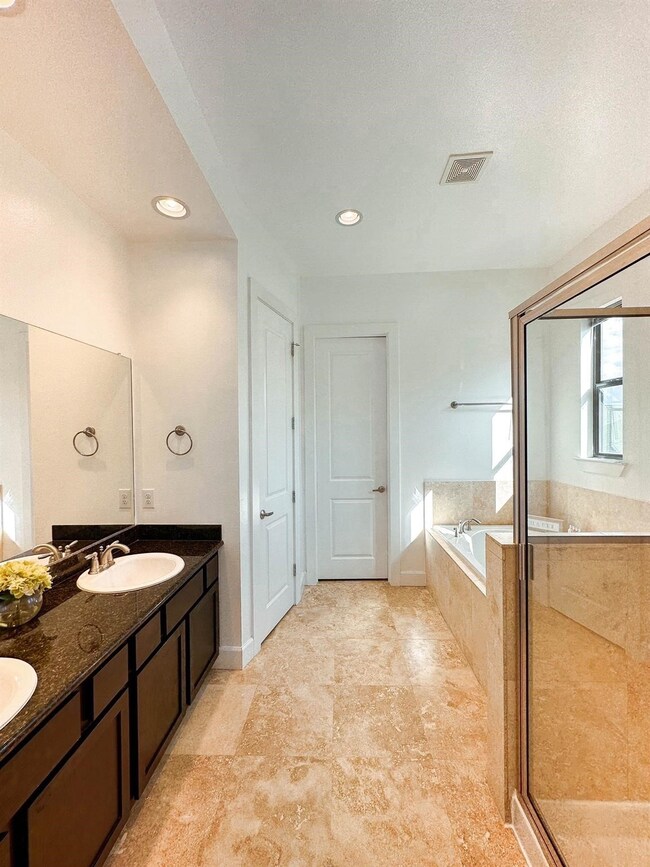 9050 Laverne Crescent, Houston, TX 77080 - photo 7