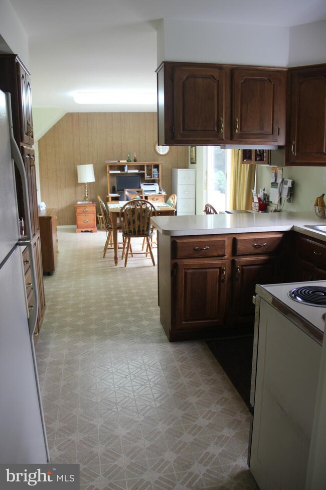 12401 Seabury Ln, Bowie, MD 20715 - photo 7
