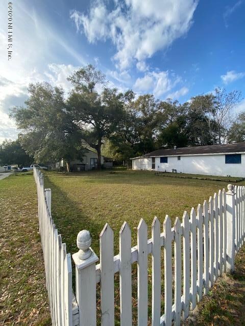 142 Acme St, Jacksonville, FL 32211 - photo 2