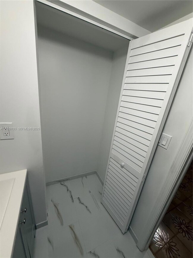 6765 SW 19th St unit Back, Miami, FL 33155 - photo 7