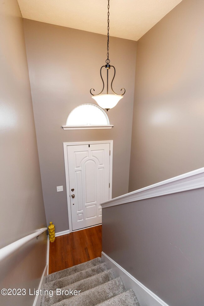 211 Crystal View Ct, Mount Washington, KY 40047 - photo 3