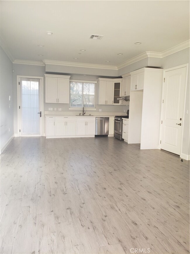 138 California St unit C, Arcadia, CA 91006 - photo 2