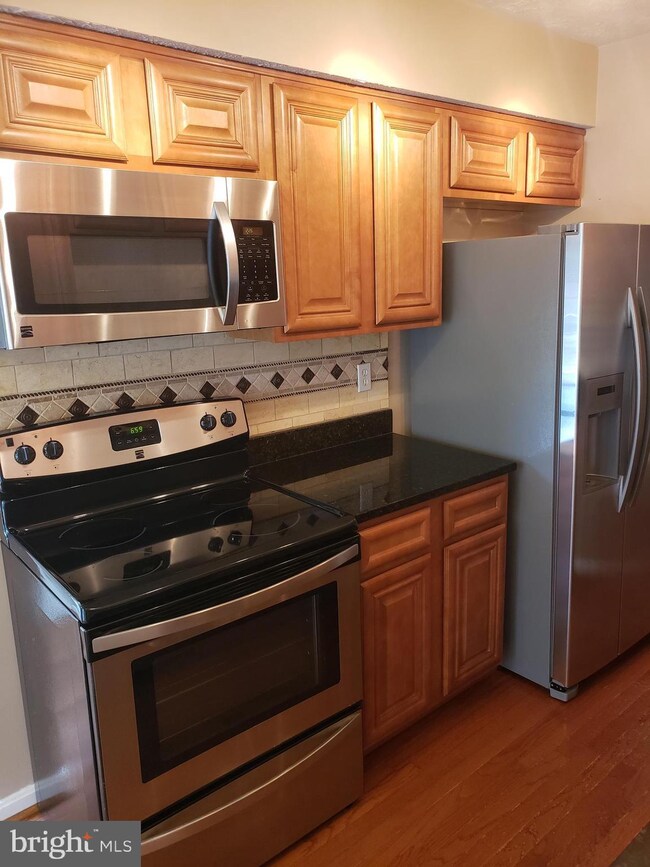 13912 Preacher Chapman Place, Centreville, VA 20121 - photo 4