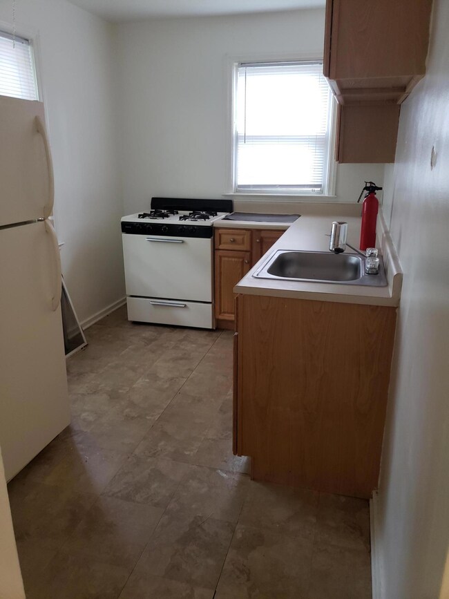 24 Prospect Place, Matawan, NJ 07747 - photo 4