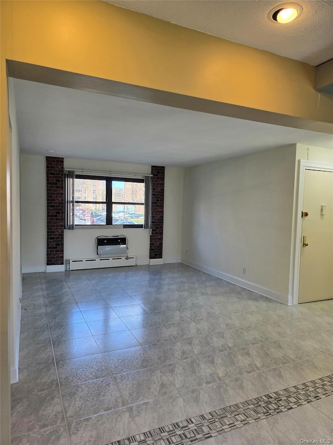 8606 155th Ave unit 4, Howard Beach, NY 11414 - photo 4