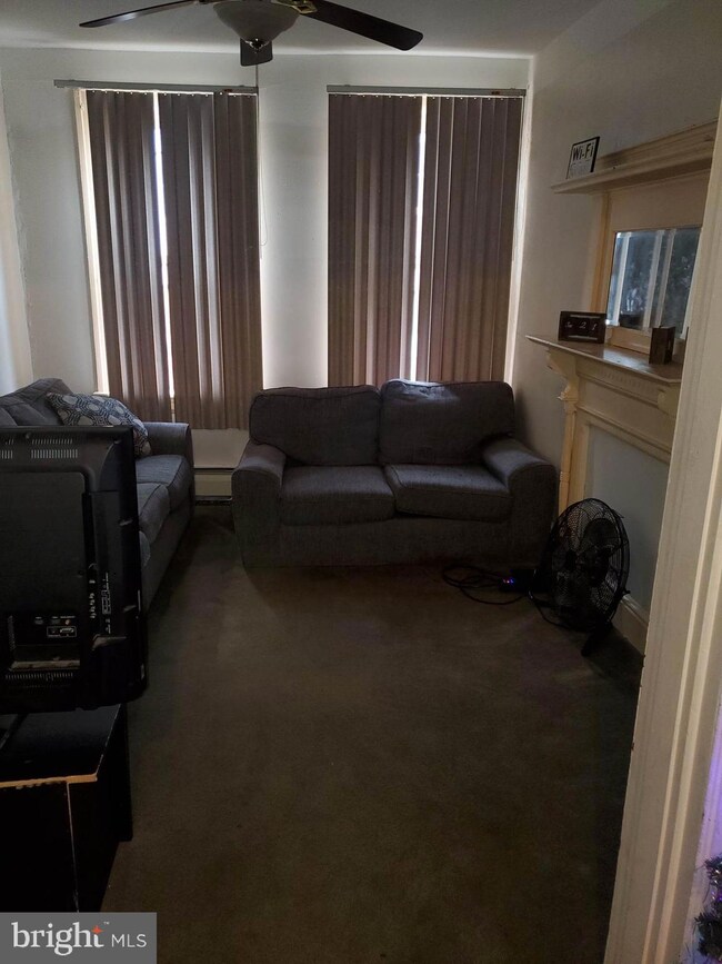 442 Juniper St, York, PA 17401 - photo 3