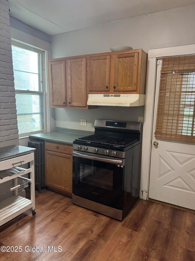 680 State St unit 1, Albany, NY 12203 - photo 4