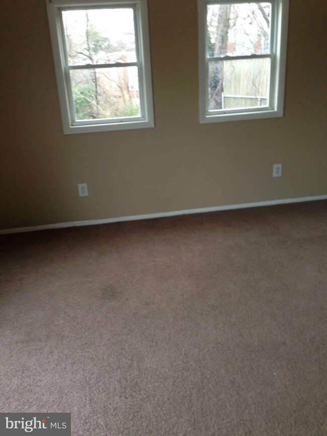 433 Caledonia Ave, Halethorpe, MD 21227 - photo 6