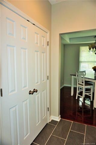 DOUBLE DOOR PANTRY / TILE FLOOR / PERFECT!