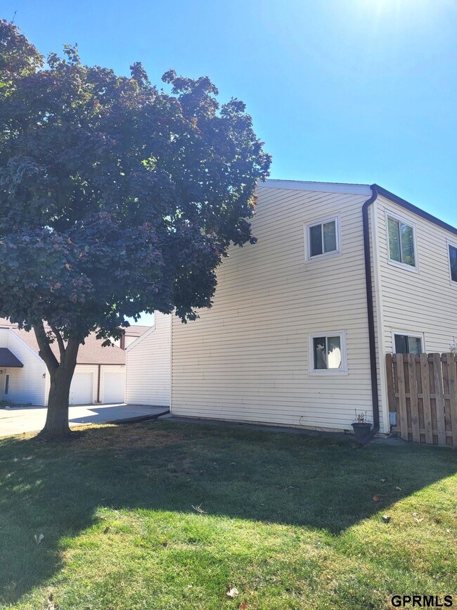 13217 Carpenter St, Omaha, NE 68138 - photo 2