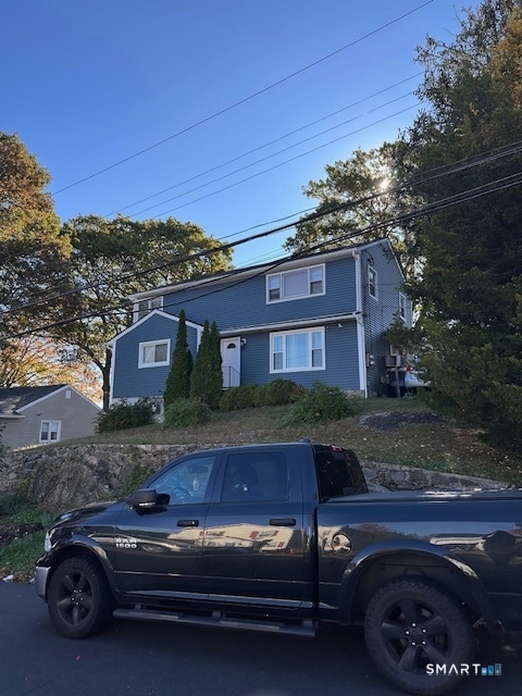 131 Ruth St unit 2nd Floor, Bridgeport, CT 06606 - photo 3