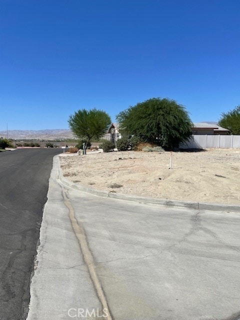 33570 Walton Cir, Thousand Palms, CA 92276 - photo 4