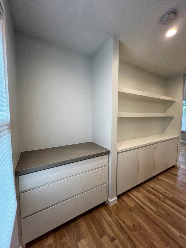 1421 Branard St unit A, Houston, TX 77006 - photo 5