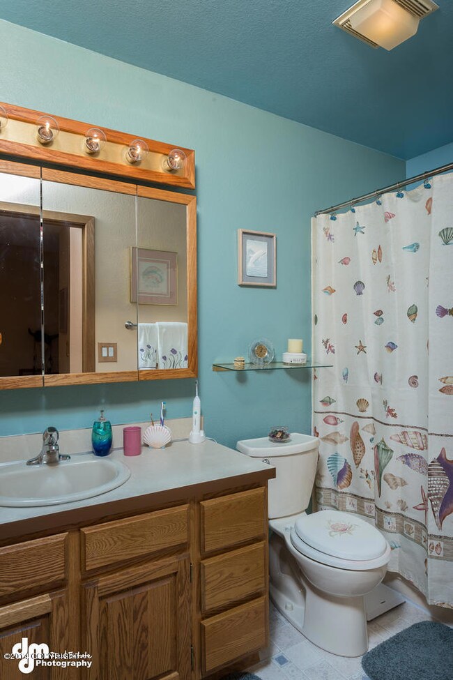 3101 W 35th Ave C Anchorage AK-large-007