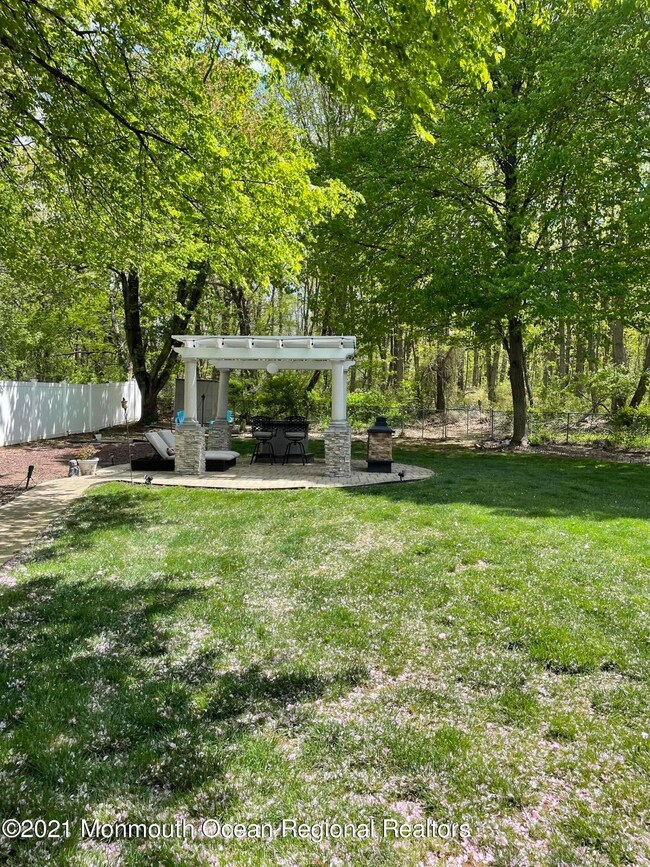 9 Gorczyca Place, South Amboy, NJ 08879 - photo 6