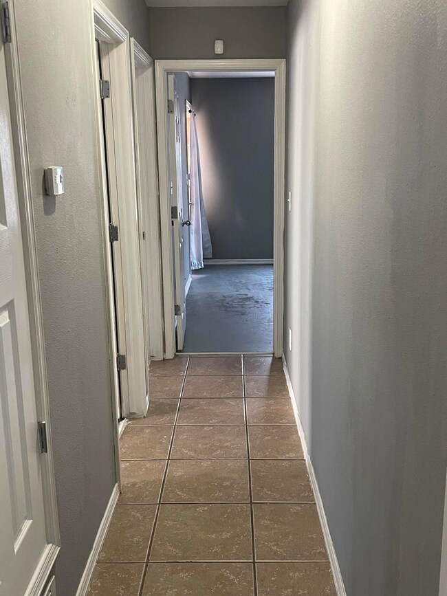 5724 Saluki Dr unit B, El Paso, TX 79924 - photo 7