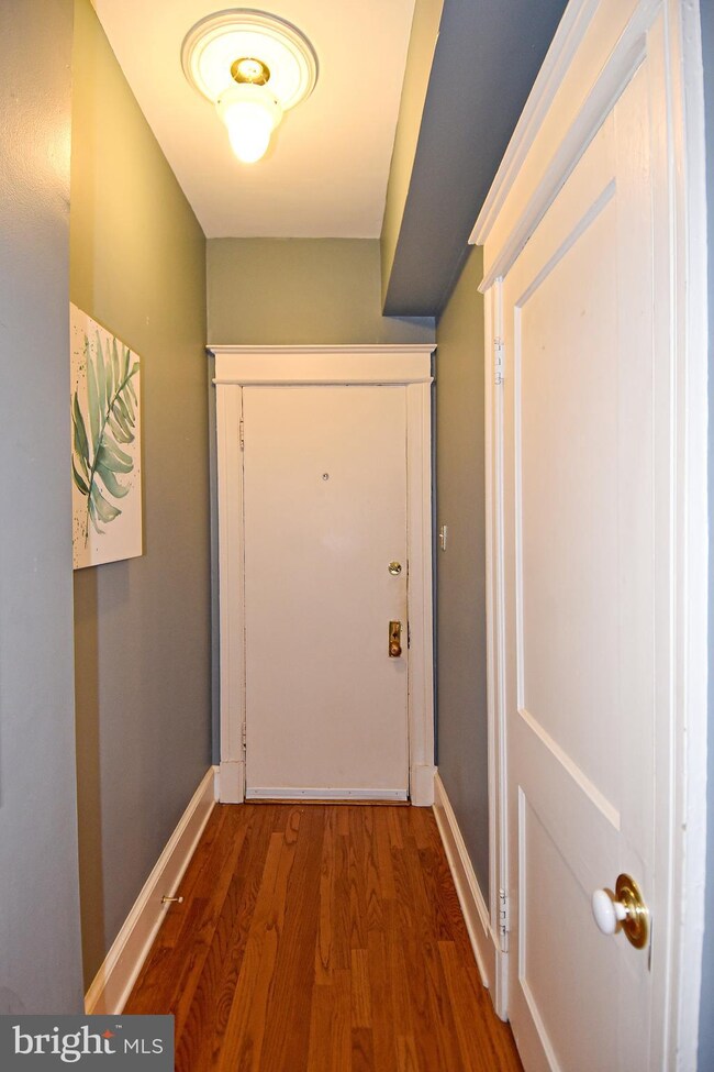 2009 Belmont Rd NW unit 204, Washington, DC 20009 - photo 2