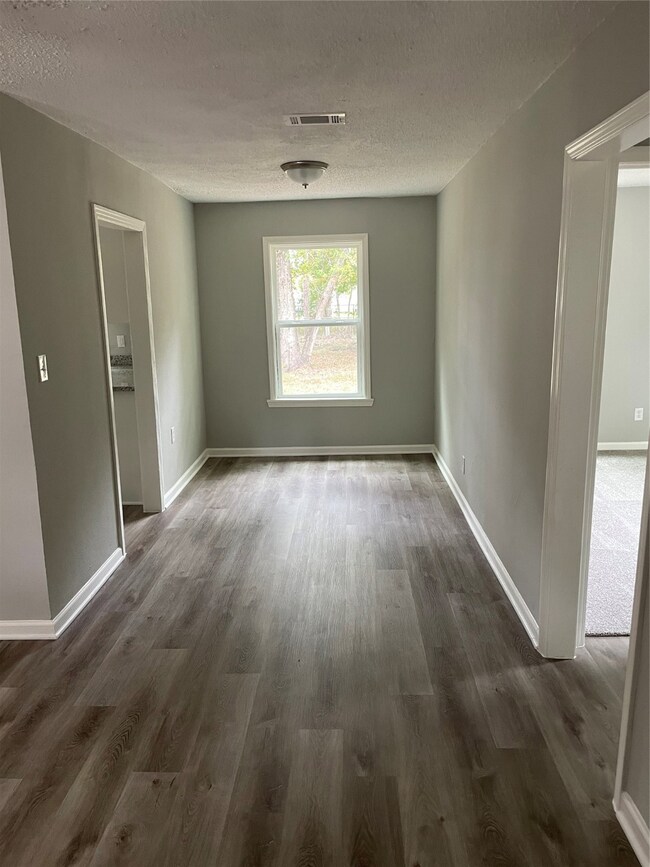 3509 4th St, Bay City, TX 77414 - photo 5