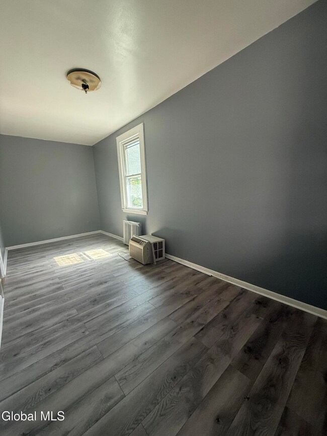 522 3rd St unit 1, Albany, NY 12206 - photo 2