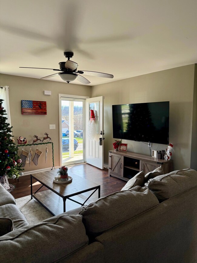 6012 Jeffrey Ct, Lawrenceburg, KY 40342 - photo 6