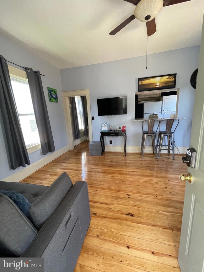 219 Boundary St, Colonial Beach, VA 22443 - photo 3