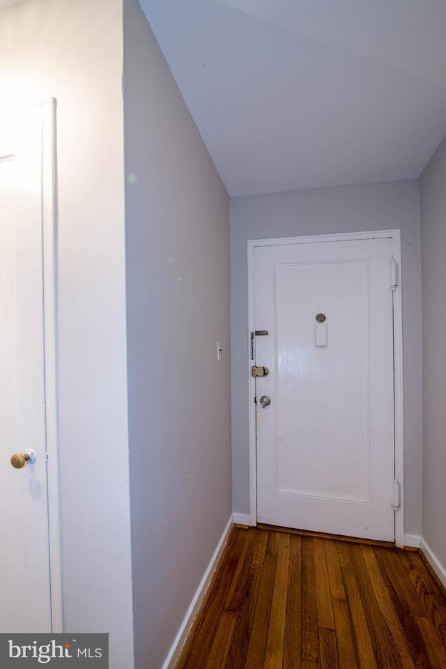 2312 Colston Dr unit 103, Silver Spring, MD 20910 - photo 5