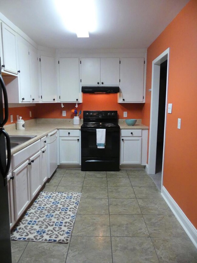 904 Ransome St, Roanoke Rapids, NC 27870 - photo 4