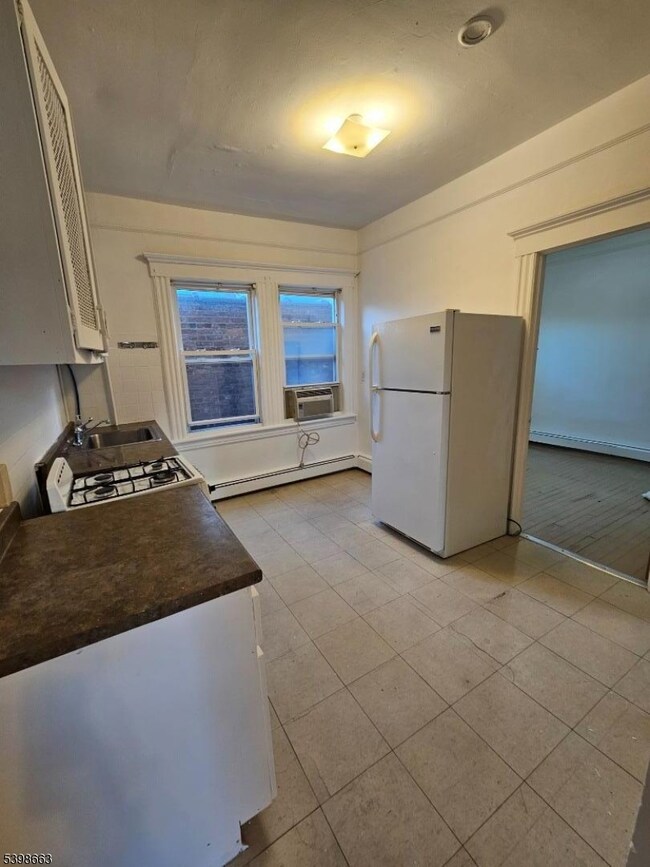 844 Main St unit 2, Paterson, NJ 07503 - photo 2