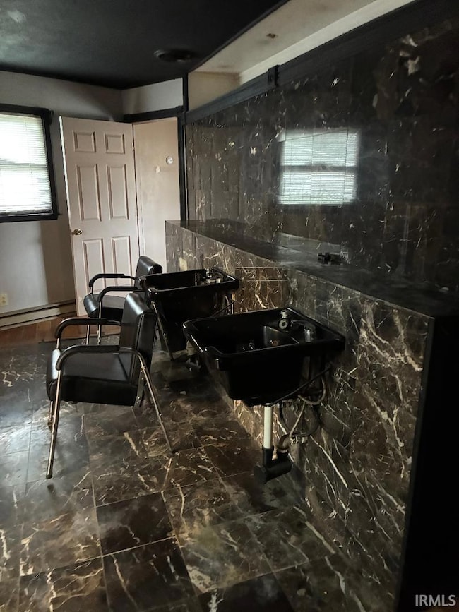 509 NE B St, Linton, IN 47441 - photo 6