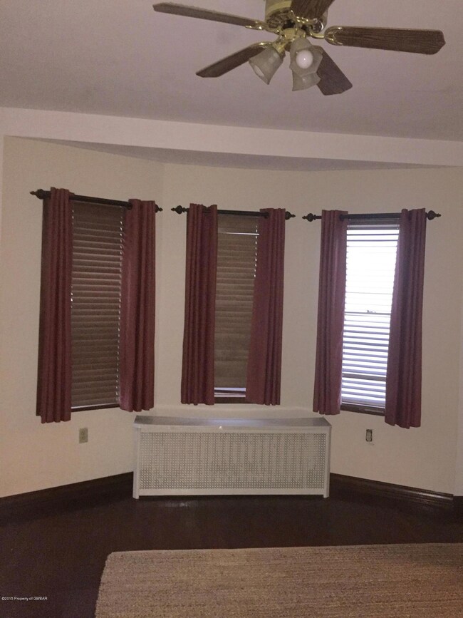 351 Rutter Ave, Kingston, PA 18704 - photo 4